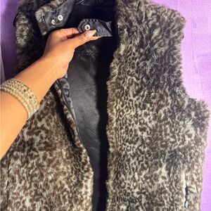 Guess Brown Leopard Print 90’s Vest